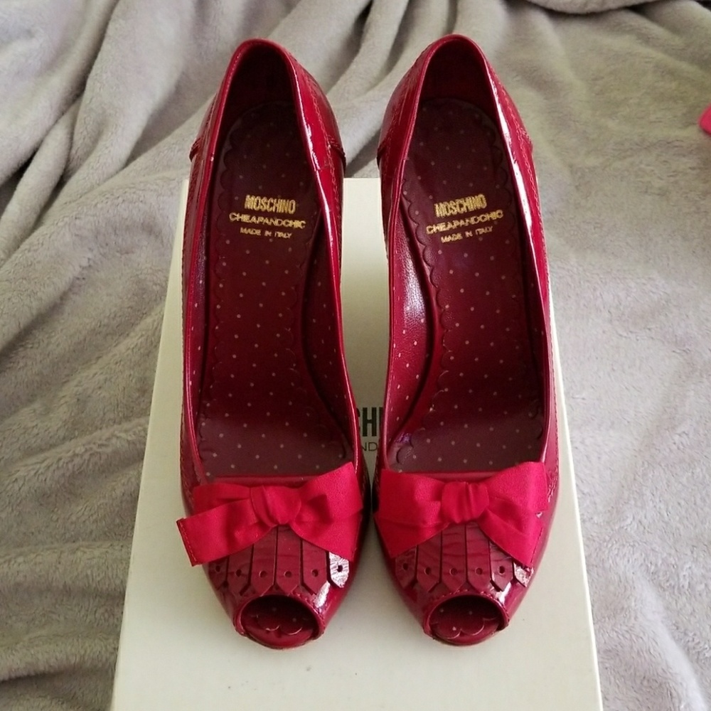 π2X HPπ Moschino Patent Leather Wedges - Picture 1 of 7
